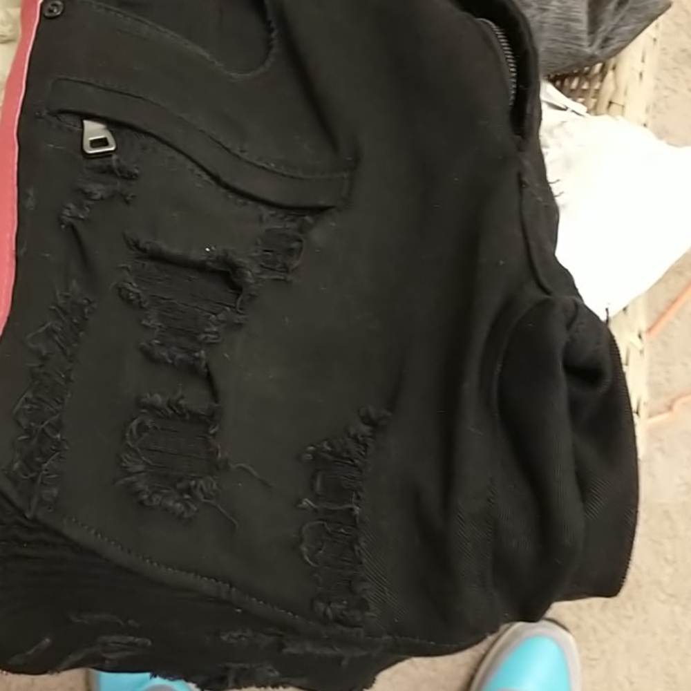 Pants - Picture 3 of 6